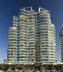 Coolangatta Accommodation reflection on the sea