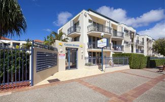 Golden Riviera Beach Resort building