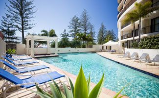 Mantra Coolangatta Beach pool