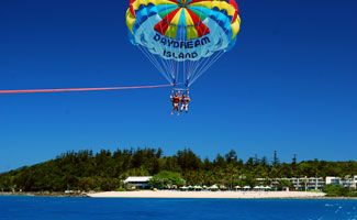 daydream islands parasail 2