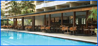 Hamilton Island Dining pool terrace