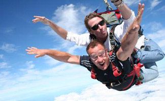 Hervey Bay Tours skydiving