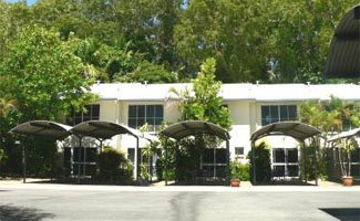 Port Douglas Backpackers at the mangotree