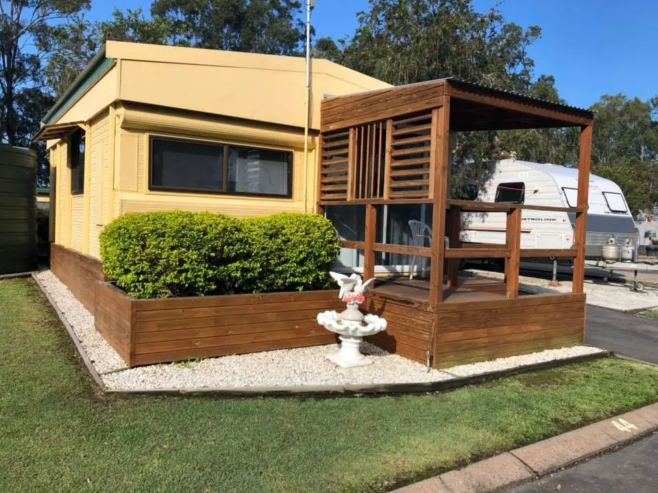 caravan tours queensland