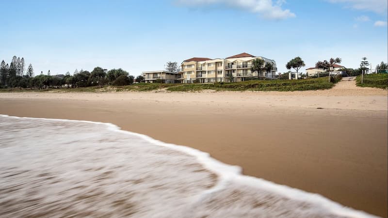 Golden Riviera Beach