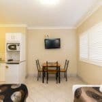Villa Capri Room