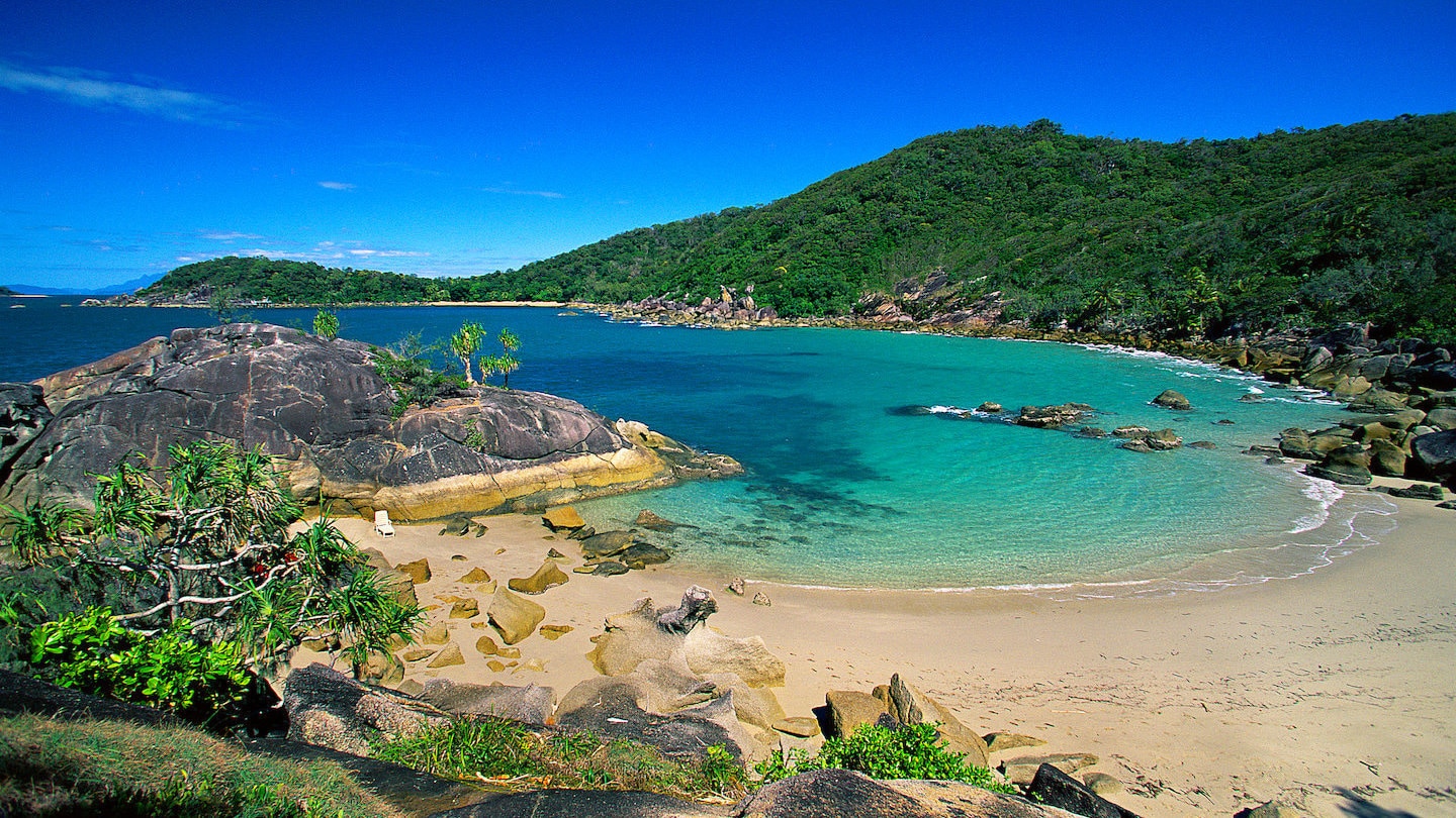 Fraser Island Gray Line Tours Via Sunshine Coast | QLD Travel