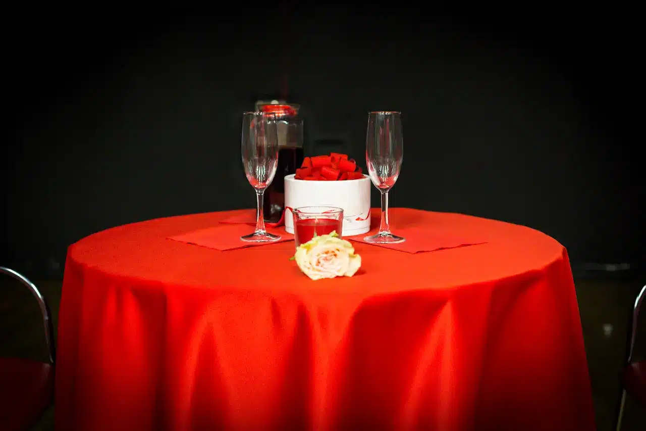 Table Setting Date Night Ideas on the Gold Coast